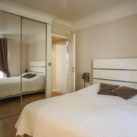 Charming Apartment In St Germain Des Pres