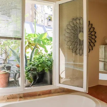 Charming Apartment In St Germain Des Pres