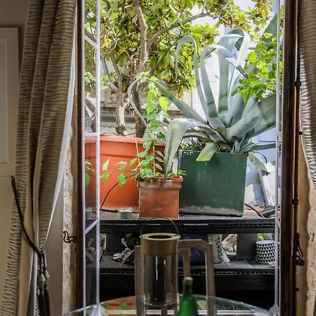 Charming Apartment In St Germain Des Pres