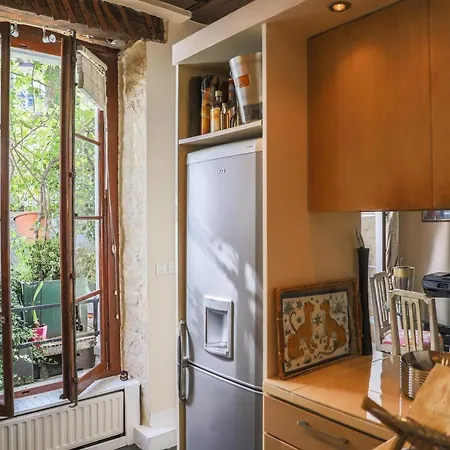 Charming Apartment In St Germain Des Pres