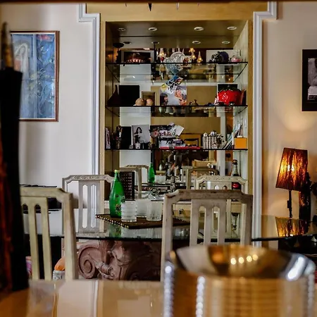 Charming Apartment In St Germain Des Pres Paris